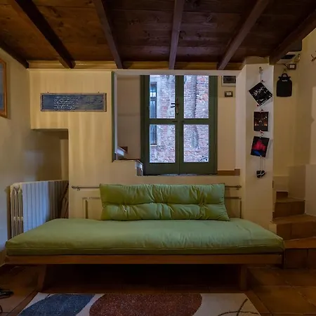 Antiba House פררה