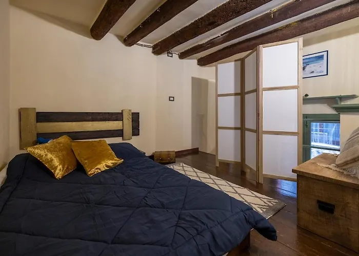 Дом отдыха Antiba House Феррара