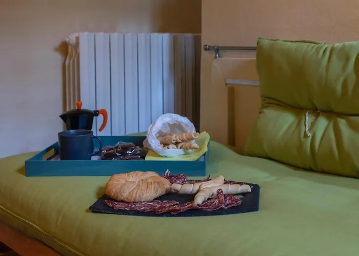 Antiba House Дом отдыха Феррара